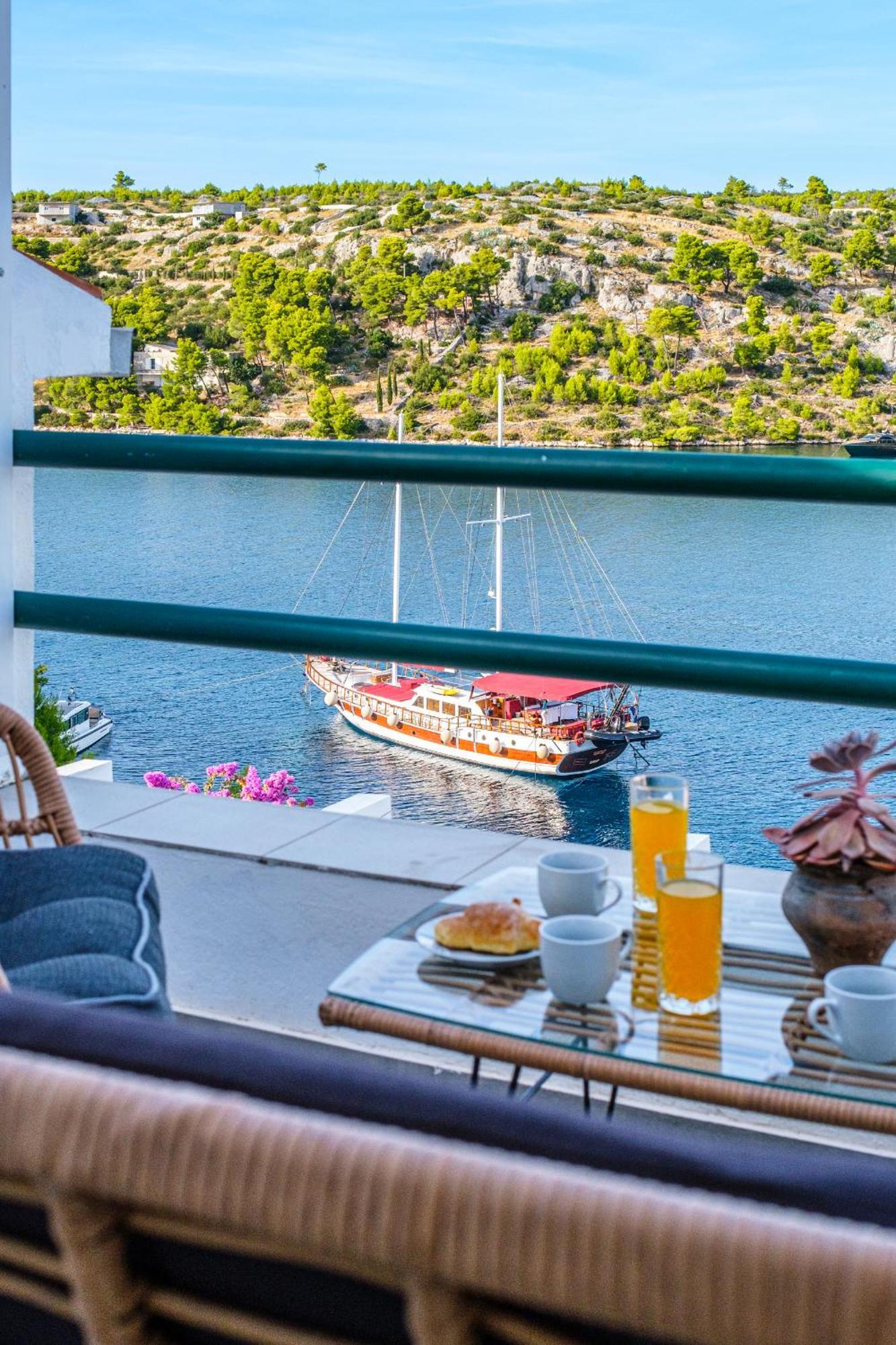 Vila Tudor Bobovisca Kültér fotó